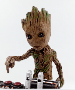 bomba baby groot figura