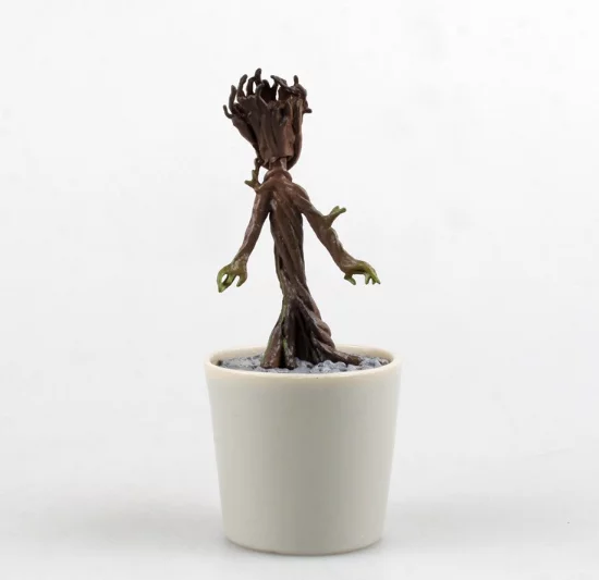 figura baby groot bailarin
