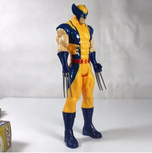 figura de wolverine 30cm